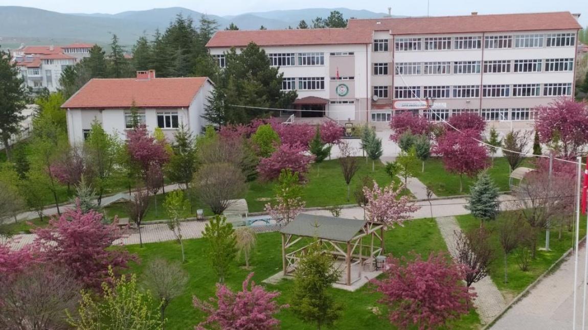 Şuhut Zafer Anadolu Lisesi Fotoğrafı